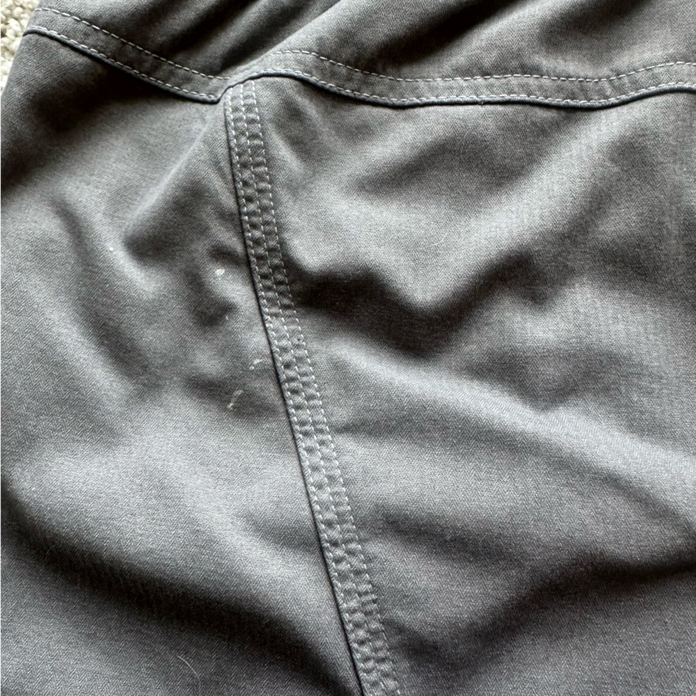 The North Face Women’s Medium Athletic Shorts Gray Active Hiking Gorpcore - Picture 11 of 13